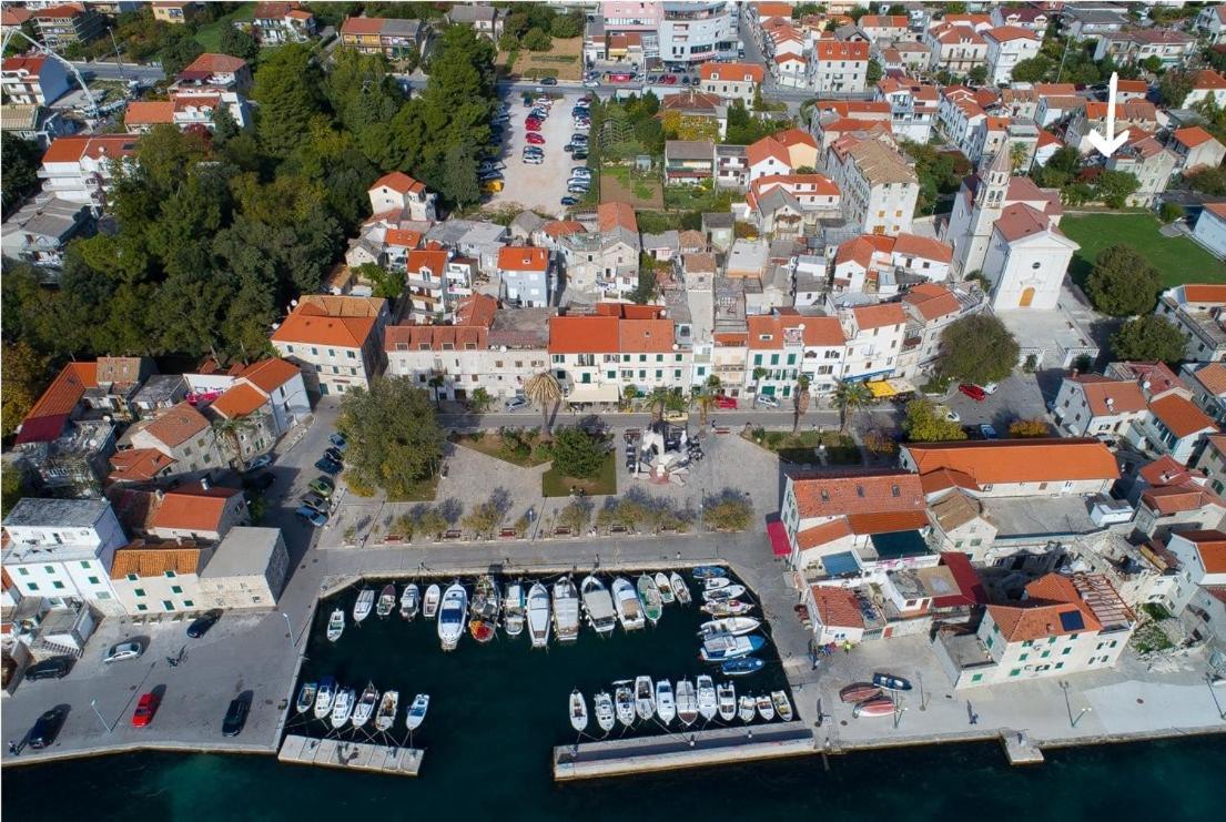 Dida Roko, Rustikalni Apartman S Terasom Каштела Экстерьер фото